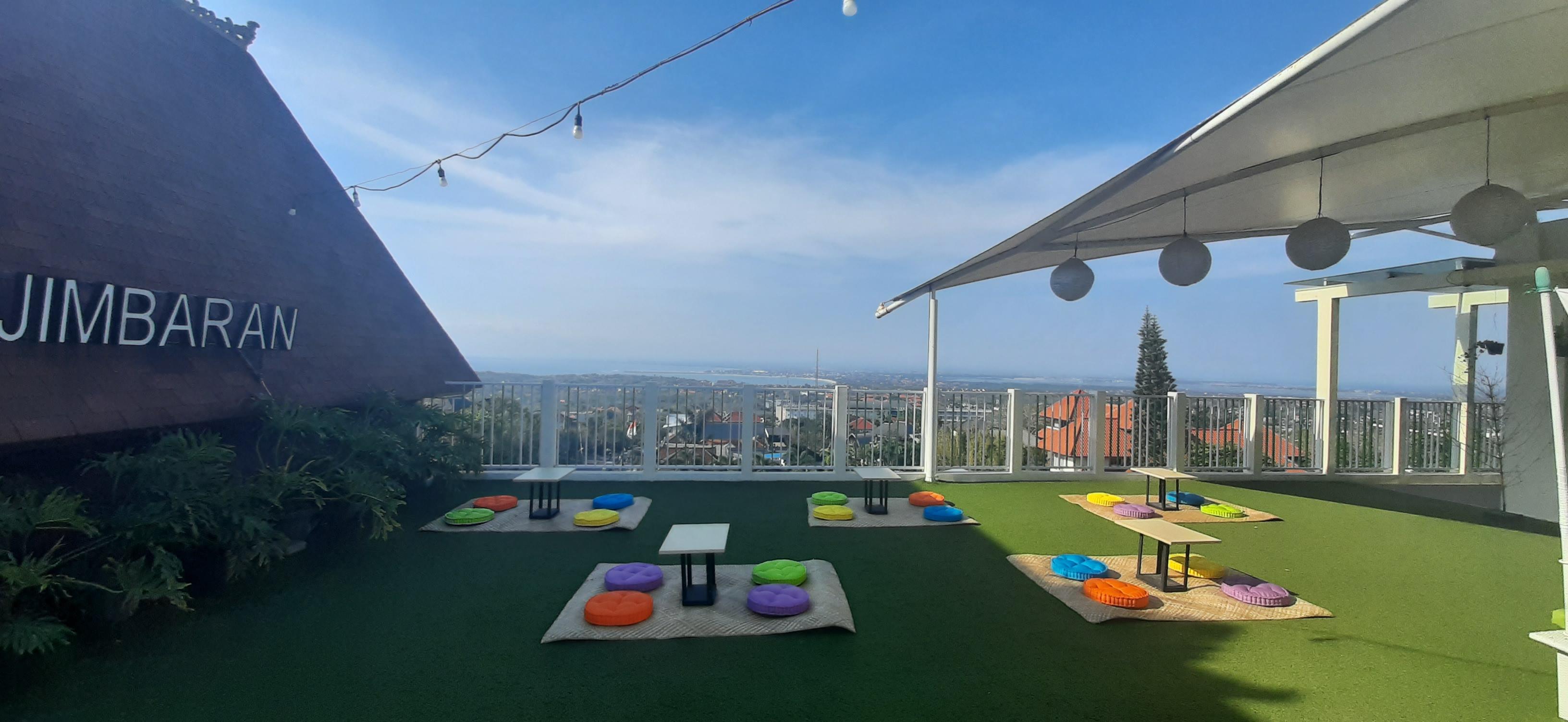 Maxonehotels At Bukit Jimbaran Exterior photo