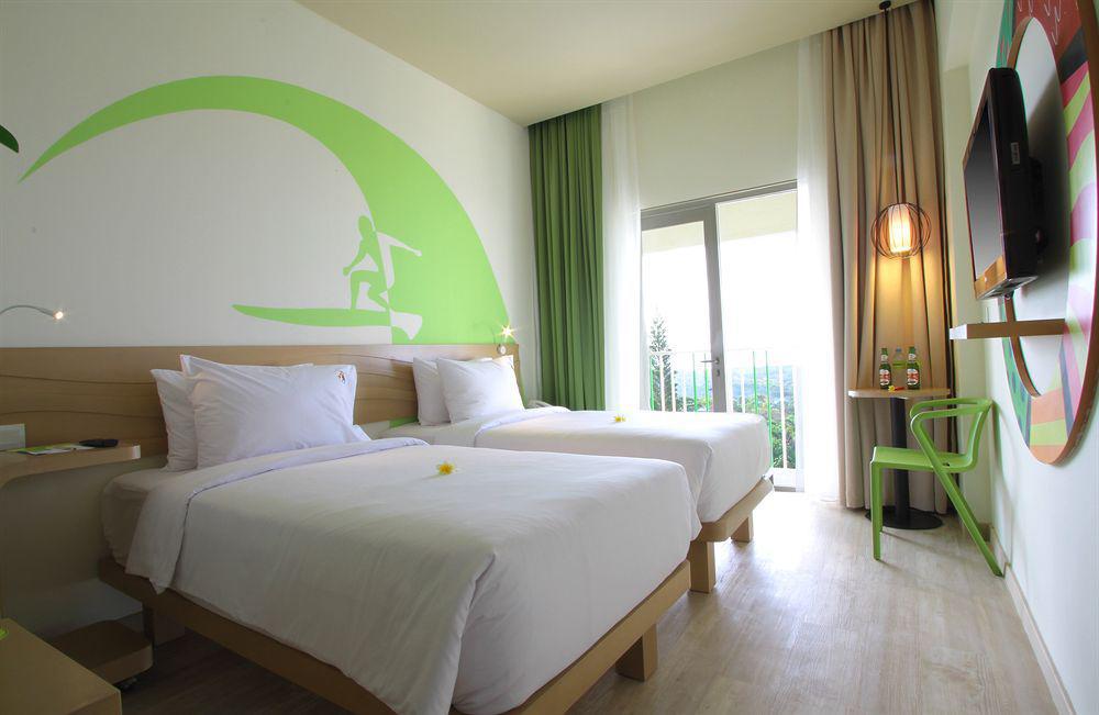 Maxonehotels At Bukit Jimbaran Exterior photo